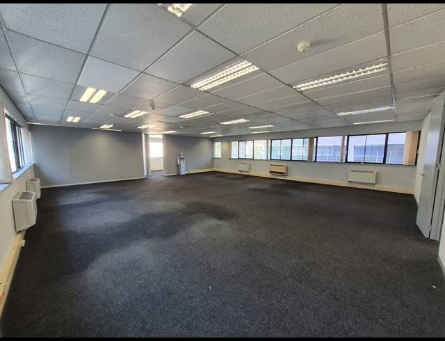 322M² OFFICE TO LET IN SANDTON CENTRAL